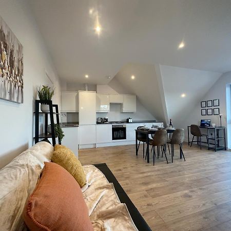 Stylish & Spacious Apartment Royal Tunbridge Wells Exteriör bild