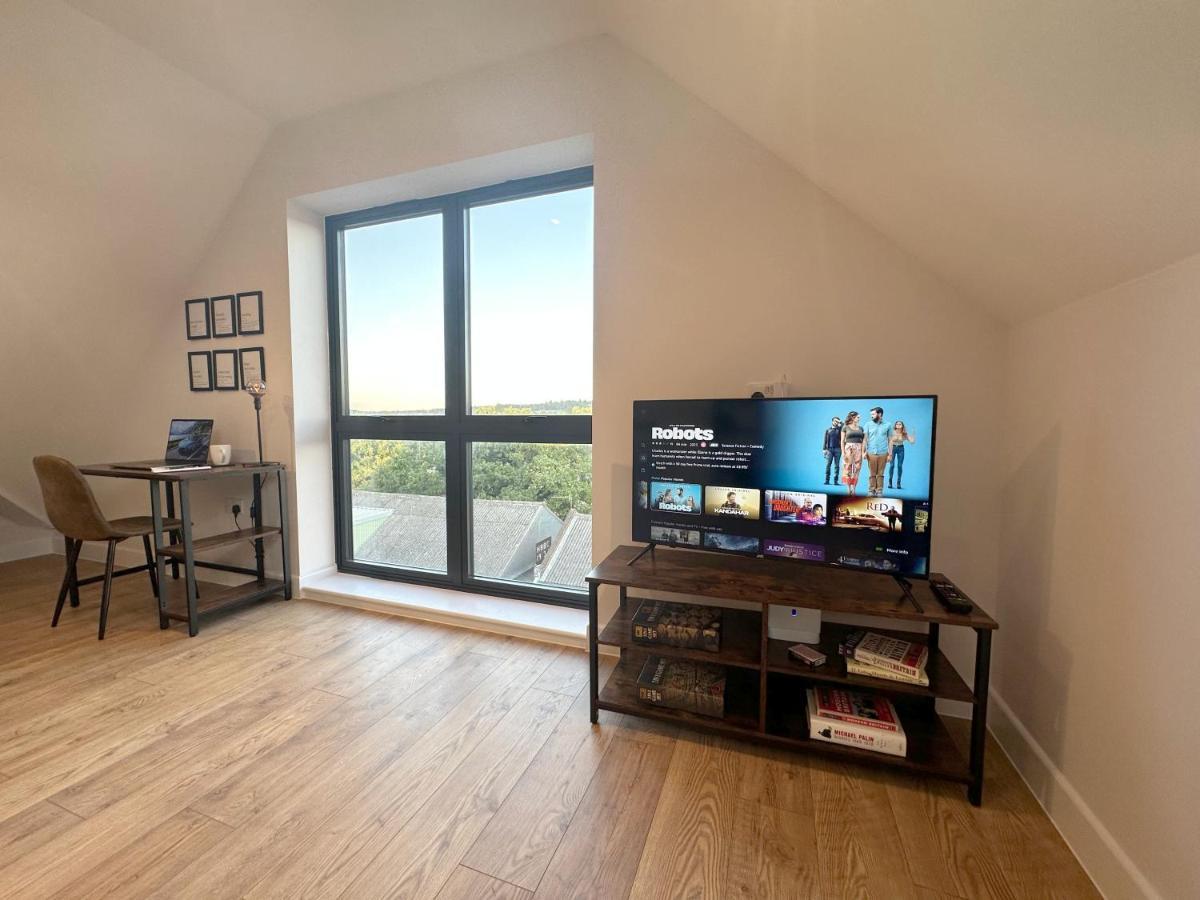 Stylish & Spacious Apartment Royal Tunbridge Wells Exteriör bild